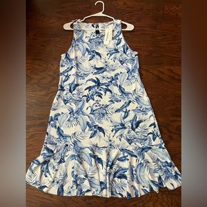NWT $125 Tommy Bahama Women’s Floral blue and white Large dress! UPF 50!!!
